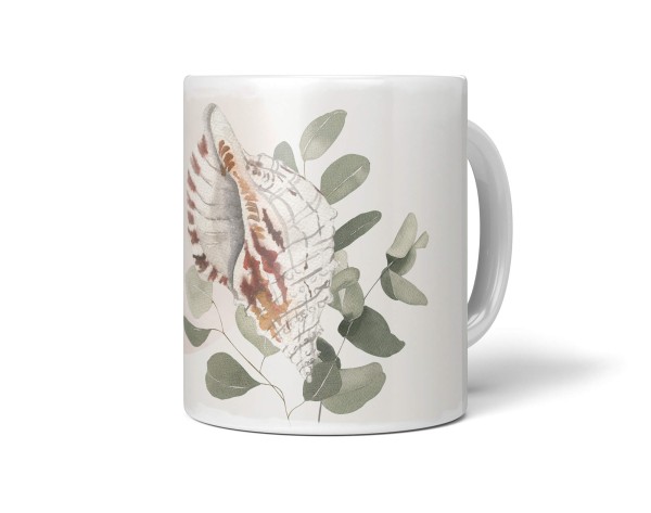 Dekorative Tasse mit schönem Motiv Seemuschel Muschel Pflanzen Wasserfarben Pastellton