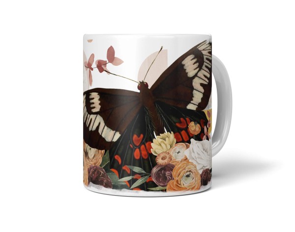 Dekorative Tasse mit schönem Motiv schwarzer Schmetterling schönem Design Blumen Vintage