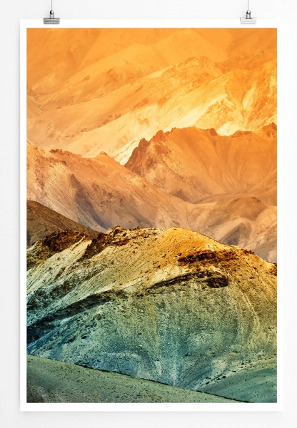 Farbenfrohe Berglandschaft Indien 60x90cm Poster
