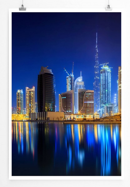 Urbane Fotografie  Dubai Business Bay bei Nacht 60x90cm Poster