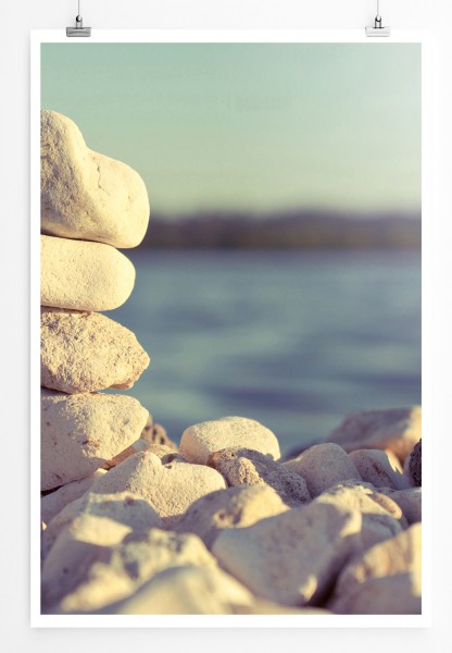 90x60cm Poster Naturfotografie Turm aus Steinen am Meer