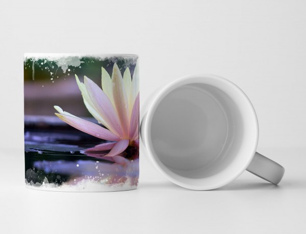 Tasse Geschenk Naturfotografie – Lotusblüte im Wasser
