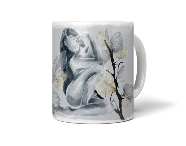 Dekorative Tasse mit schönem Motiv junge Frau Wasserfarben schönem Design Grautöne