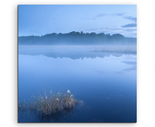 Landschaftsfotografie – Stiller See bei Nebel auf Leinwand