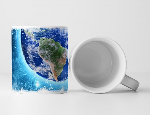 Tasse Geschenk Fotocollage der strahlenden Erde im Weltall